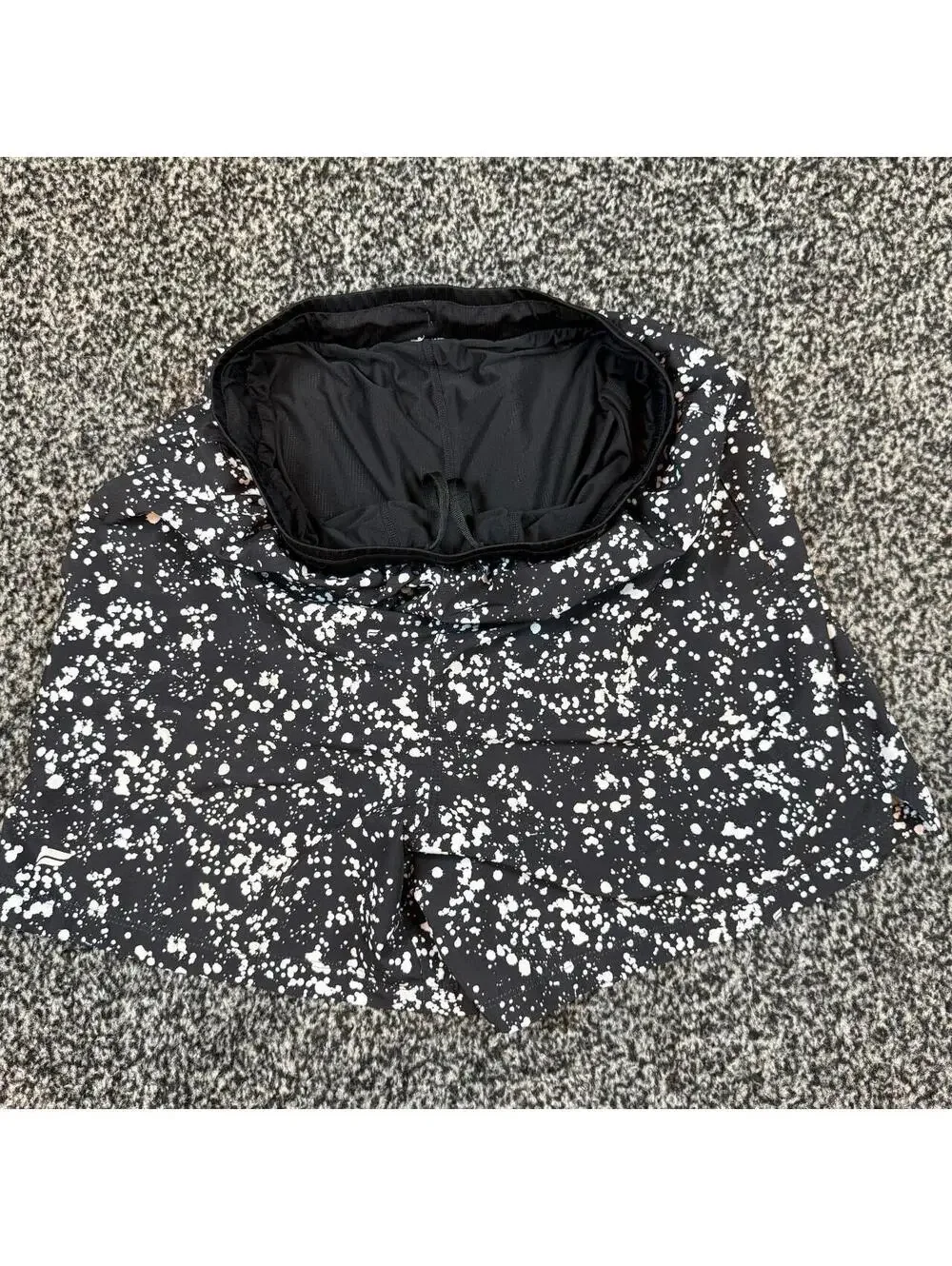 Fabletics Men's Black Paint Splatter Athletic Shorts Size S Built-In Liner